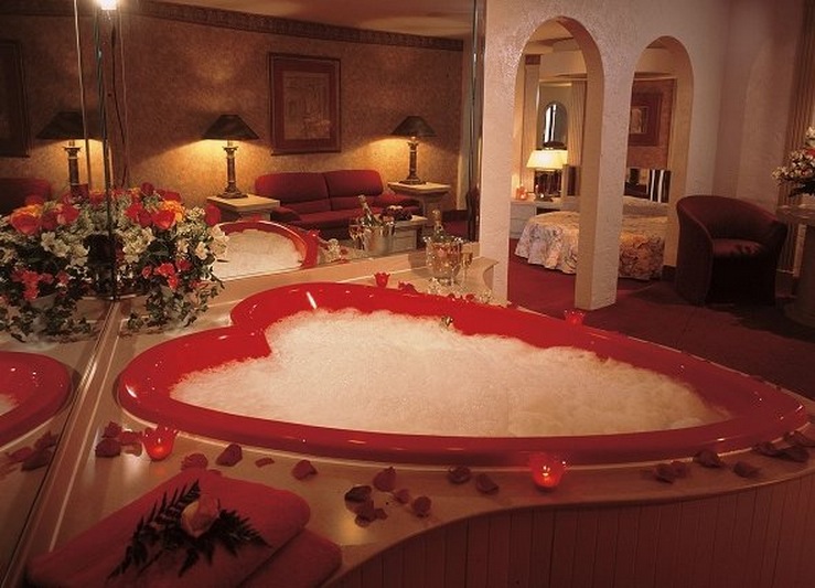 You could spend your Honeymoon in a 7-foot Champagne Glass ...