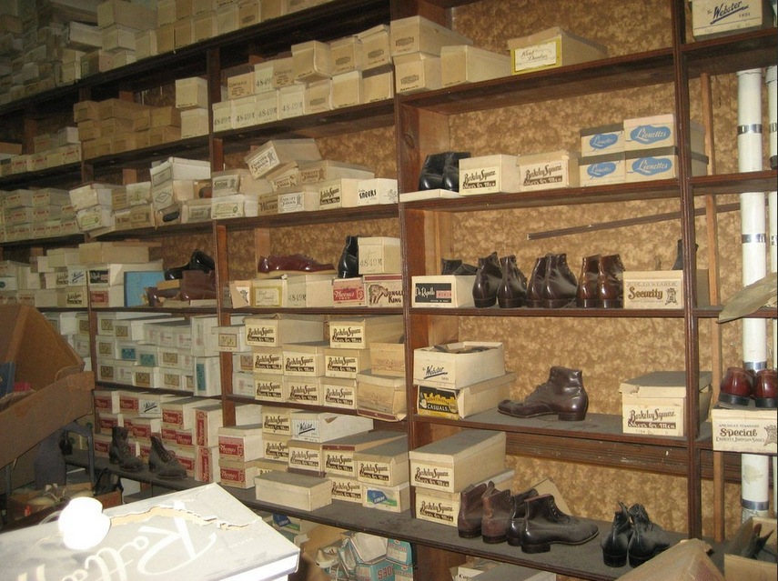 Vintage Shoe Stores 54