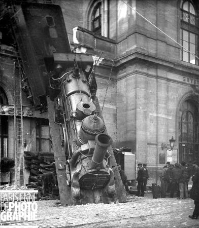 Details about   1895 Train Wreck 8x10 Photo Train Crashed Through Station Walls Onto Street 