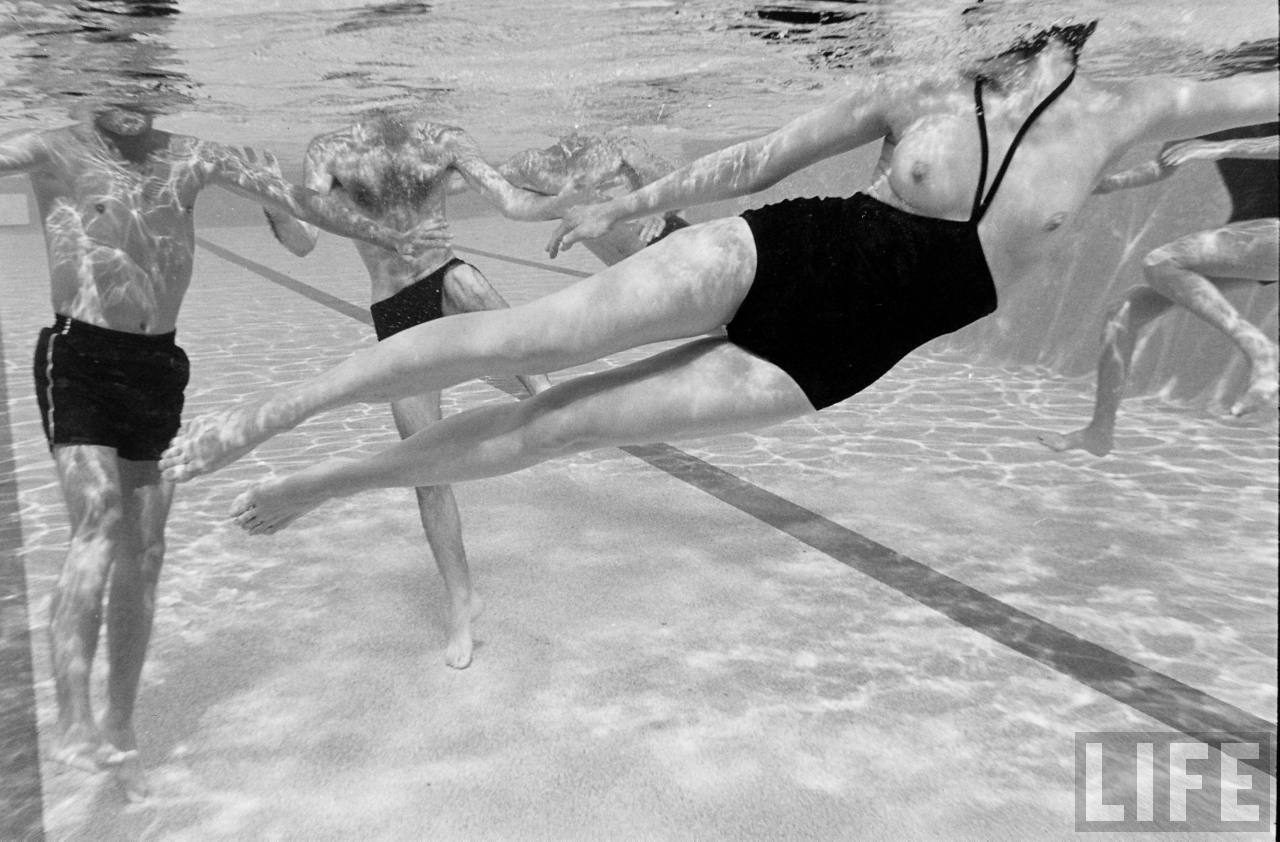 Topless Swimsuit happen in 1964