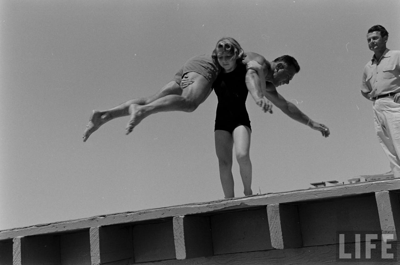 Muscle Beach Girl, 1954