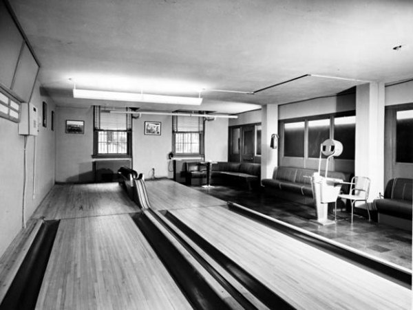 bowling-alley-1948-w