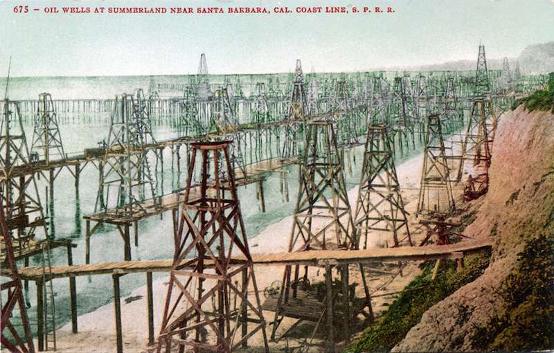 Oil_Wells_at_Summerland_Near_Santa_Barbara_Cal_Coast_Line_S_P_R_R_675