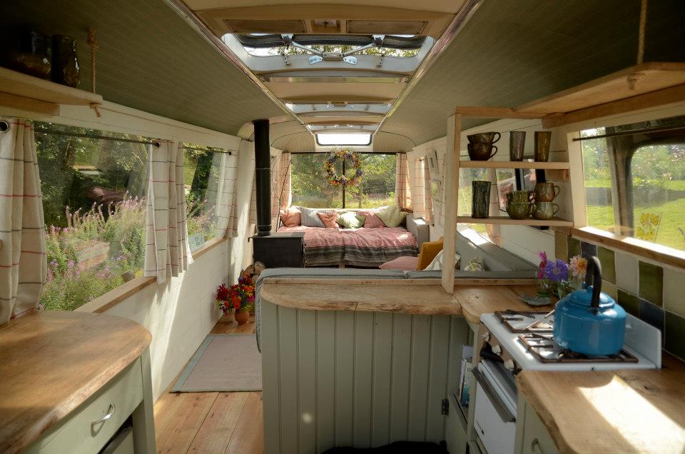 majestic-bus-small-home-15