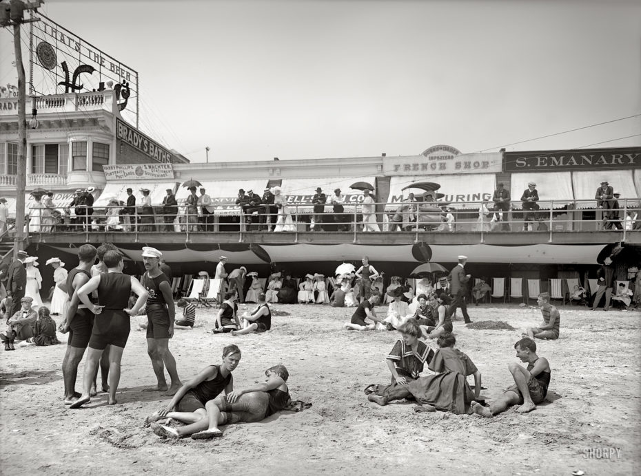 Victorian People-Watching at the Beach