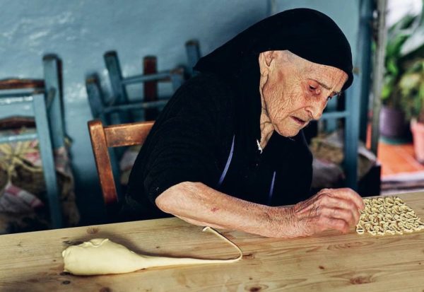 Meet the Italian Grandmothers Making the World’s Rarest Pasta